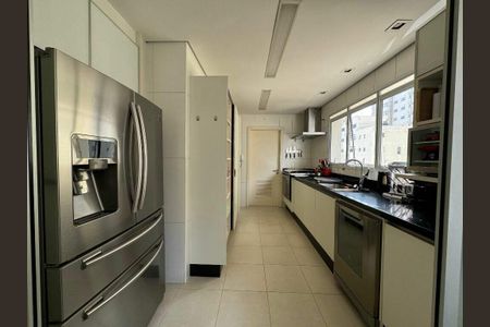 Apartamento à venda com 277m², 3 quartos e 4 vagas