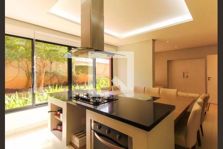 Apartamento à venda com 70m², 3 quartos e 1 vaga Apartamento à venda com 70m², 3 quartos e 1 vagaÁrea comum - Salão de festas