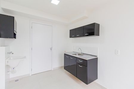 Apartamento para alugar com 24m², 1 quarto e sem vaga Apartamento para alugar com 24m², 1 quarto e sem vagaCozinha e Área de Serviço