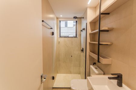 Apartamento à venda com 68m², 2 quartos e 2 vagasBanheiro da Suíte