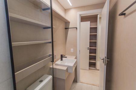 Apartamento à venda com 68m², 2 quartos e 2 vagasBanheiro da Suíte