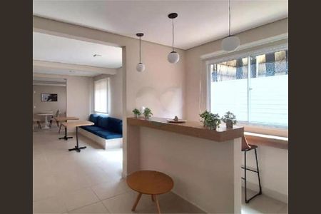 Apartamento à venda com 2 quartos, 33m² em Parque Industrial Tomas Edson, São Paulo
