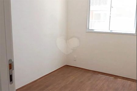 Apartamento à venda com 2 quartos, 33m² em Parque Industrial Tomas Edson, São Paulo