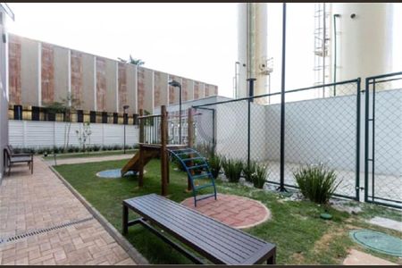 Apartamento à venda com 2 quartos, 33m² em Parque Industrial Tomas Edson, São Paulo