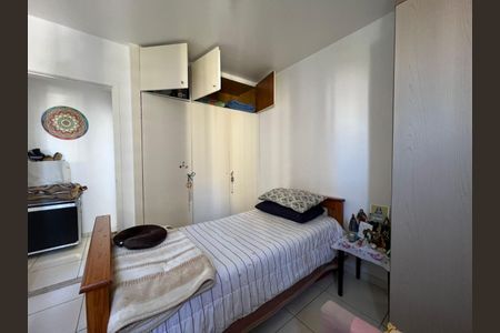 Apartamento à venda com 60m², 2 quartos e 1 vagaFoto 01