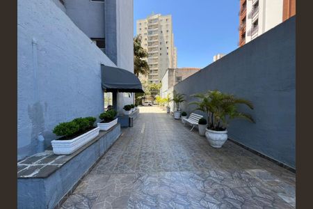 Apartamento à venda com 60m², 2 quartos e 1 vagaFoto 01