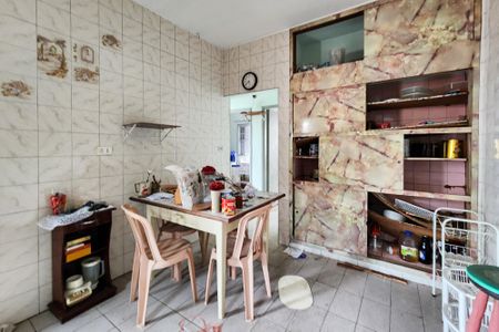 Casa à venda com 152m², 2 quartos e 2 vagasCozinha 