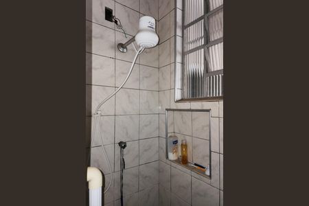 Casa à venda com 152m², 2 quartos e 2 vagasBanheiro 