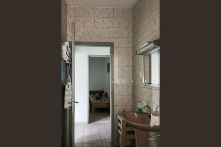 Casa à venda com 152m², 2 quartos e 2 vagasBanheiro 