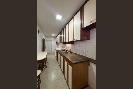 Apartamento à venda com 94m², 3 quartos e sem vagaCozinha