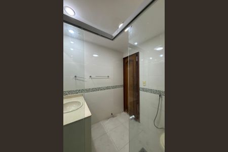 Apartamento à venda com 94m², 3 quartos e sem vagaBanheiro social 1