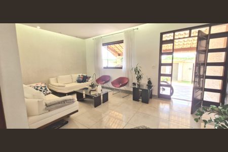 Casa à venda com 5 quartos, 1000m² em Joá, Lagoa Santa