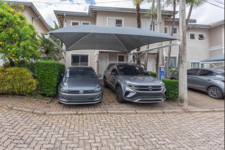 Casa de condomínio à venda com 105m², 3 quartos e 2 vagas Casa de condomínio à venda com 105m², 3 quartos e 2 vagasFachada