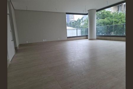 Apartamento à venda com 4 quartos, 193m² em Vila Nova Conceição, São Paulo
