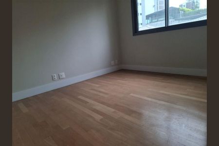 Apartamento à venda com 4 quartos, 193m² em Vila Nova Conceição, São Paulo