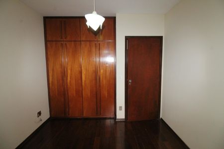 Apartamento para alugar com 113m², 4 quartos e 1 vagaQuarto 1