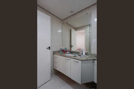 Apartamento à venda com 69m², 3 quartos e 1 vagaBanheiro da suíte