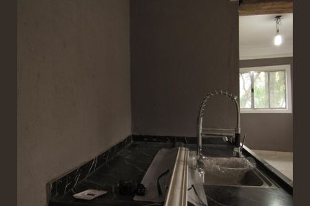 Sala - Cozinha de casa para alugar com 1 quarto, 100m² em Santa Maria, Osasco