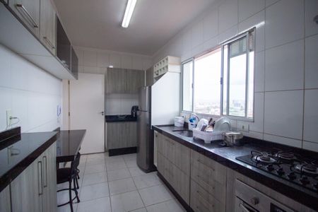Apartamento para alugar com 114m², 2 quartos e 2 vagasCozinha 