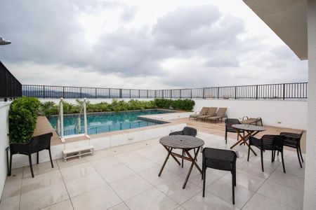 Apartamento para alugar com 35m², 2 quartos e sem vaga Apartamento para alugar com 35m², 2 quartos e sem vagaÁrea comum - Piscina