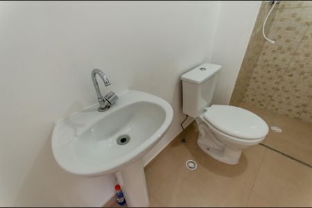 Apartamento para alugar com 35m², 2 quartos e sem vaga Apartamento para alugar com 35m², 2 quartos e sem vagaBanheiro