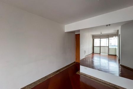Apartamento à venda com 67m², 2 quartos e 1 vaga Apartamento à venda com 67m², 2 quartos e 1 vagaSala de Jantar