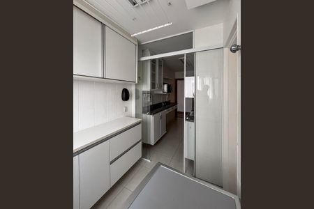 Apartamento à venda com 67m², 2 quartos e 1 vaga Apartamento à venda com 67m², 2 quartos e 1 vagaÁrea de Serviço