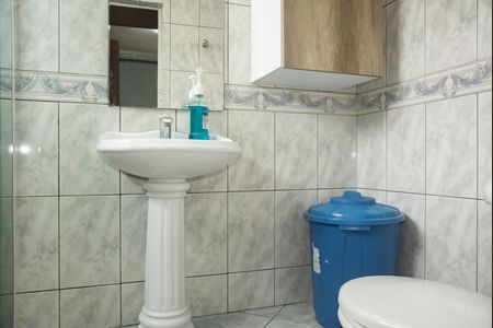 Apartamento para alugar com 69m², 2 quartos e sem vagaBanheiro