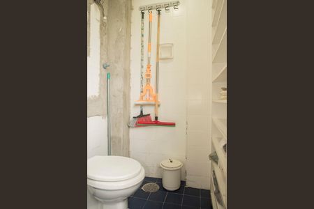 Apartamento para alugar com 69m², 2 quartos e sem vagaBanheiro de Serviço