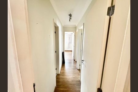 Apartamento à venda com 92m², 3 quartos e 2 vagas Apartamento à venda com 92m², 3 quartos e 2 vagasCorredor