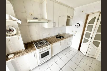 Apartamento à venda com 92m², 3 quartos e 2 vagas Apartamento à venda com 92m², 3 quartos e 2 vagasCozinha