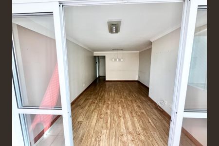 Apartamento à venda com 92m², 3 quartos e 2 vagas Apartamento à venda com 92m², 3 quartos e 2 vagasVaranda da Sala
