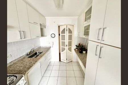 Apartamento à venda com 92m², 3 quartos e 2 vagas Apartamento à venda com 92m², 3 quartos e 2 vagasCozinha