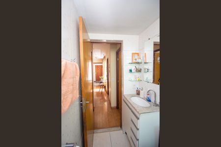 Apartamento à venda com 44m², 2 quartos e 1 vagaBanheiro Social