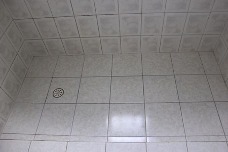 Casa para alugar com 110m², 2 quartos e 2 vagasBanheiro 