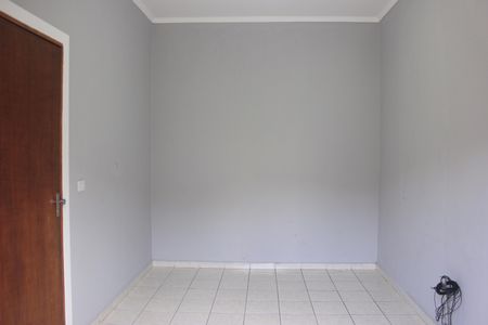 Casa para alugar com 110m², 2 quartos e 2 vagasQuarto 1