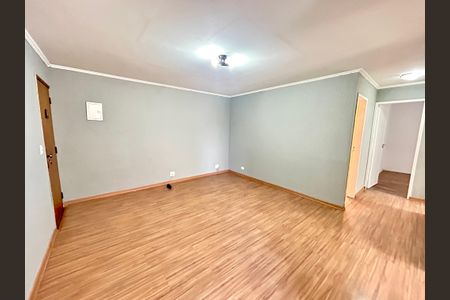 Apartamento para alugar com 72m², 2 quartos e 1 vaga Apartamento para alugar com 72m², 2 quartos e 1 vagaSala