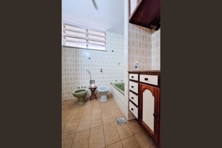 Apartamento à venda com 90m², 3 quartos e sem vagaBanheiro Social