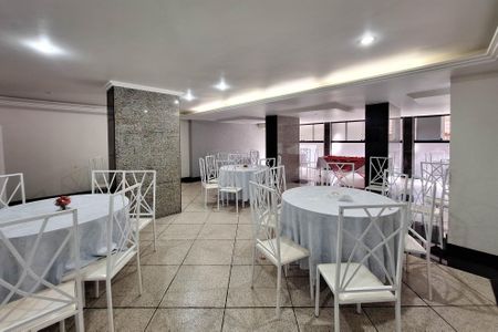 Apartamento à venda com 90m², 3 quartos e sem vagaÁrea comum