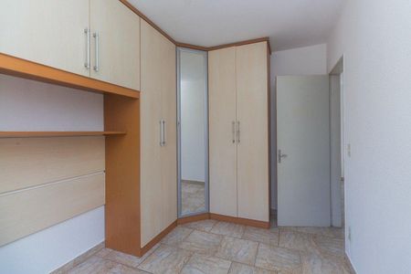 Quarto 1 de apartamento para alugar com 2 quartos, 60m² em Rubem Berta, Porto Alegre