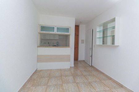 Sala de apartamento para alugar com 2 quartos, 60m² em Rubem Berta, Porto Alegre