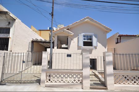 Fachada de casa para alugar com 2 quartos, 153m² em Vila Mazzei, São Paulo