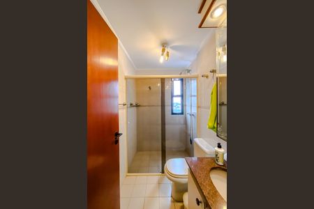 Apartamento para alugar com 145m², 3 quartos e 3 vagas Apartamento para alugar com 145m², 3 quartos e 3 vagasBanheiro da Suíte