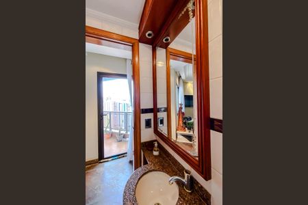 Apartamento para alugar com 145m², 3 quartos e 3 vagas Apartamento para alugar com 145m², 3 quartos e 3 vagasLavabo