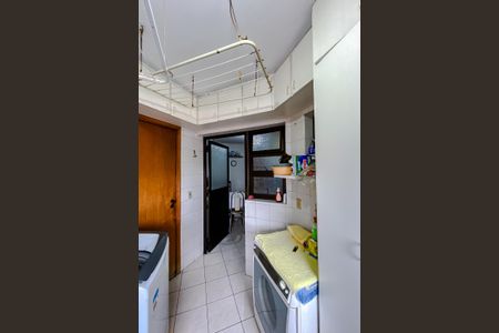 Apartamento para alugar com 145m², 3 quartos e 3 vagas Apartamento para alugar com 145m², 3 quartos e 3 vagasÁrea de Serviço