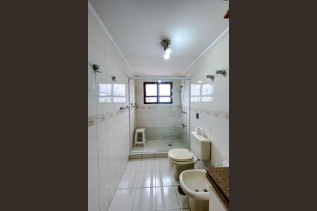 Apartamento para alugar com 145m², 3 quartos e 3 vagas Apartamento para alugar com 145m², 3 quartos e 3 vagasBanheiro da Suíte 3