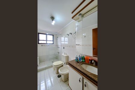 Apartamento para alugar com 145m², 3 quartos e 3 vagas Apartamento para alugar com 145m², 3 quartos e 3 vagasBanheiro da Suíte 3