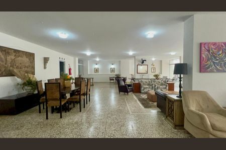 Apartamento à venda com 169m², 3 quartos e 2 vagasSalão de Festas