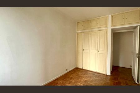 Apartamento à venda com 169m², 3 quartos e 2 vagasQuarto 2