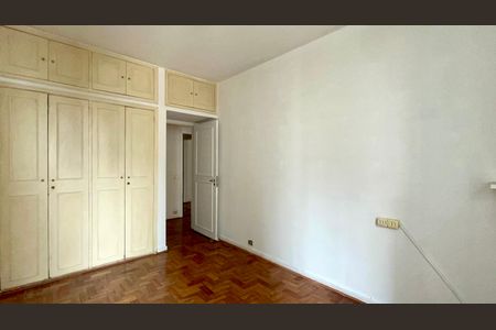 Apartamento à venda com 169m², 3 quartos e 2 vagasQuarto 2